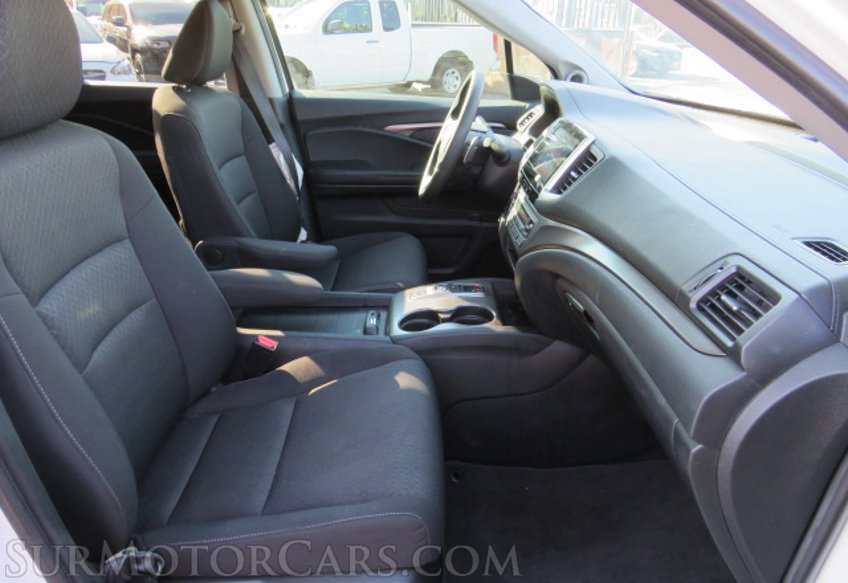 2020 Honda Ridgeline - Image 28