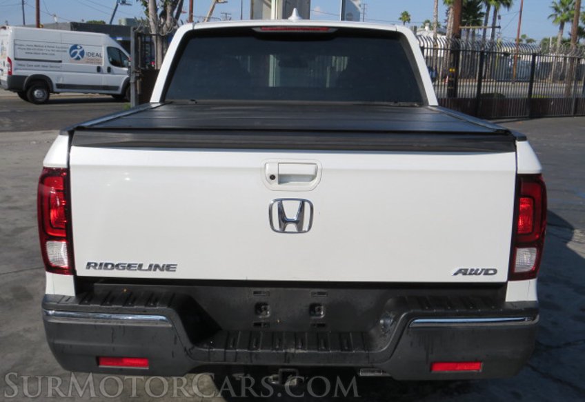 2020 Honda Ridgeline - Image 12