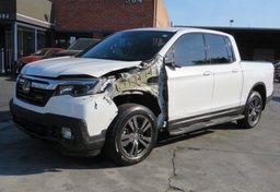 2020 Honda Ridgeline - Image 4