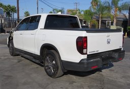 2020 Honda Ridgeline - Image 10