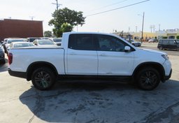 2020 Honda Ridgeline - Image 5