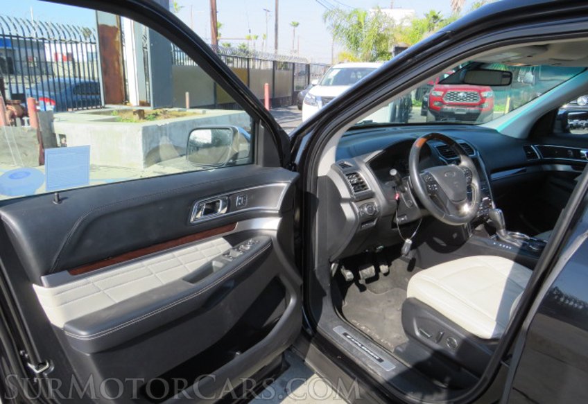 2016 Ford Explorer - Image 21