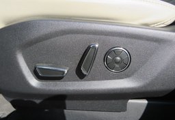 2016 Ford Explorer - Image 51