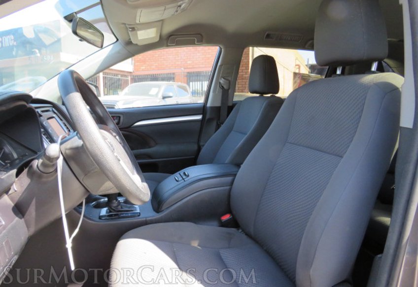 2016 Toyota Highlander - Image 29