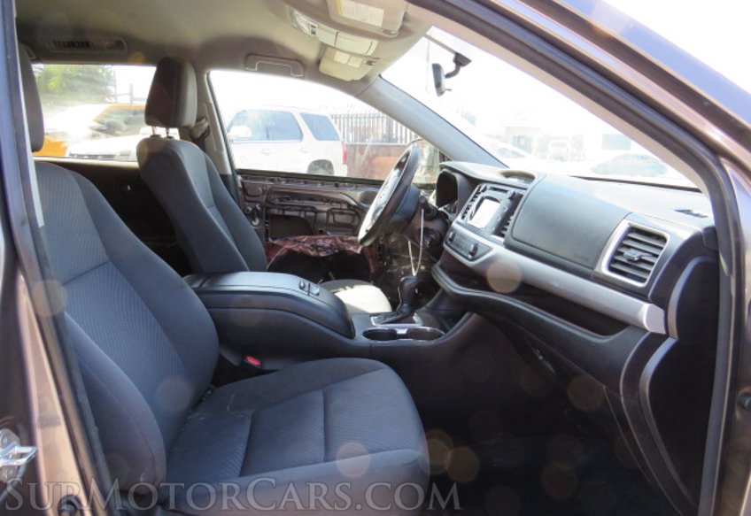 2016 Toyota Highlander - Image 33