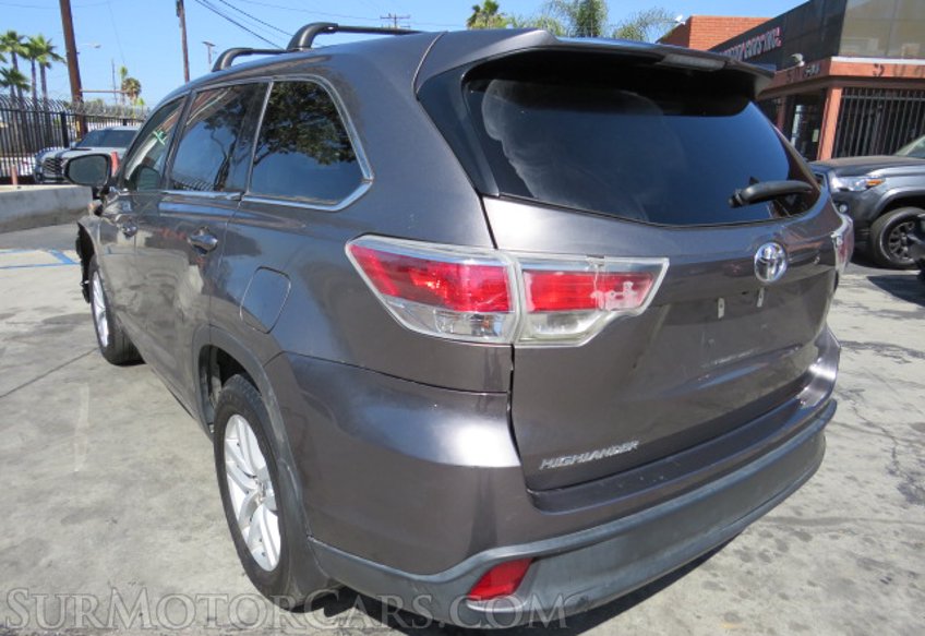 2016 Toyota Highlander - Image 5