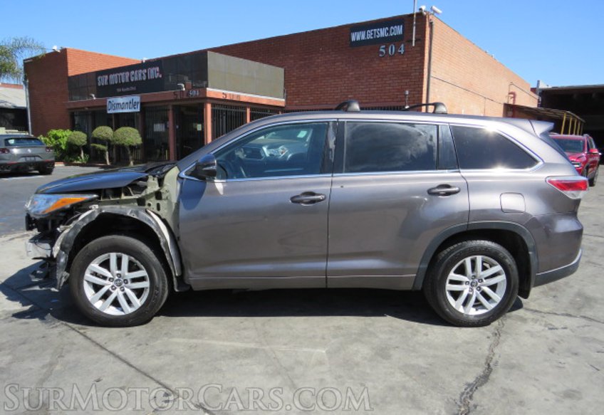 2016 Toyota Highlander - Image 12