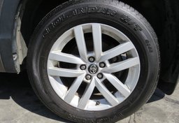 2016 Toyota Highlander - Image 23