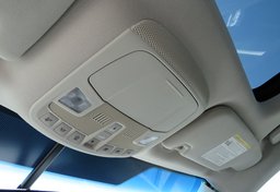 2015 Ford Edge - Image 40