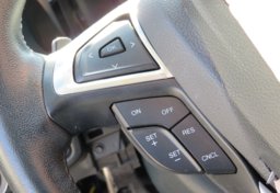 2015 Ford Edge - Image 28