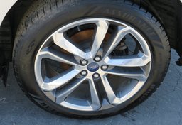 2015 Ford Edge - Image 48