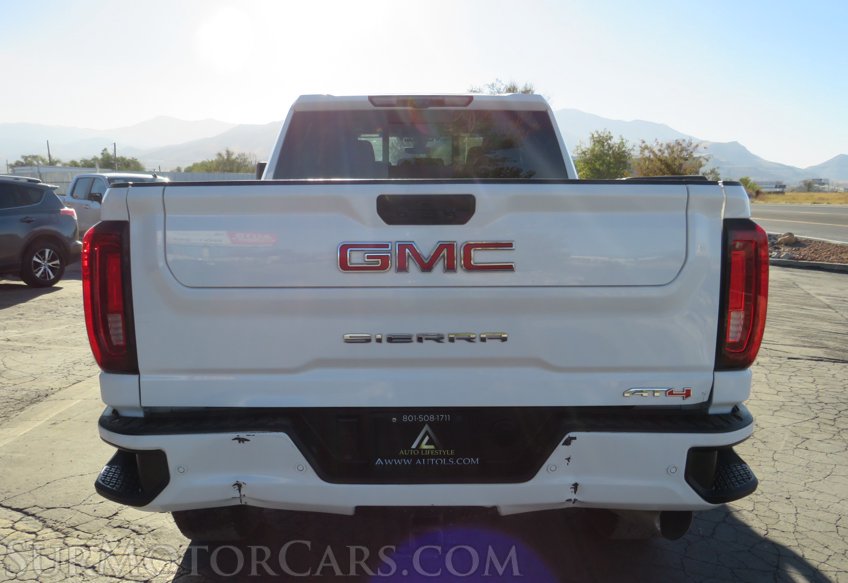 2022 GMC Sierra 3500HD - Image 11