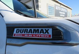 2022 GMC Sierra 3500HD - Image 16