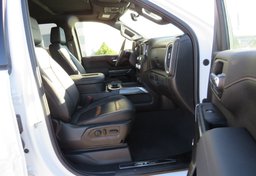 2022 GMC Sierra 3500HD - Image 33