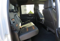 2022 GMC Sierra 3500HD - Image 41