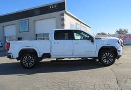 2022 GMC Sierra 3500HD - Image 10