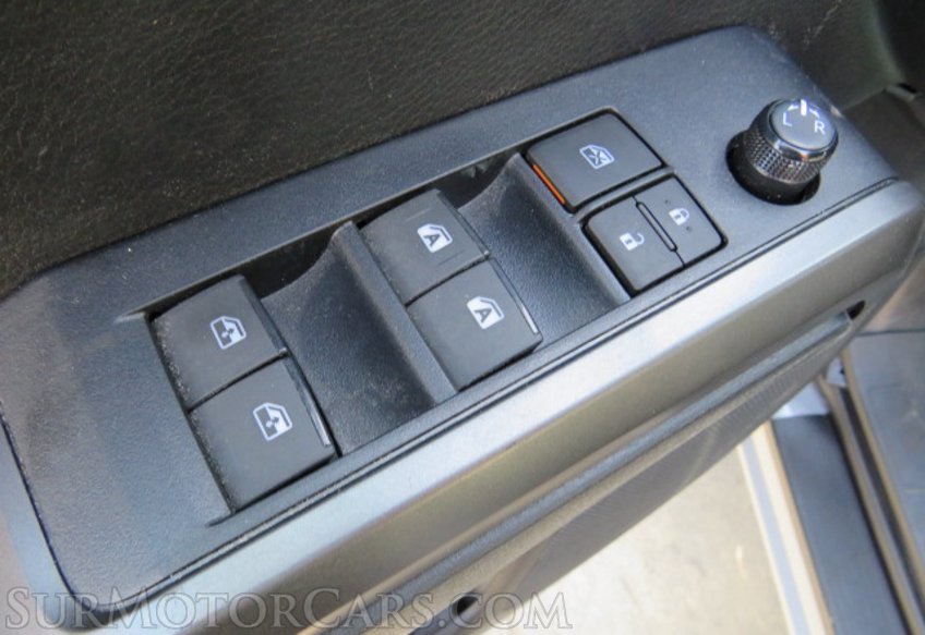 2019 Toyota Tacoma - Image 41