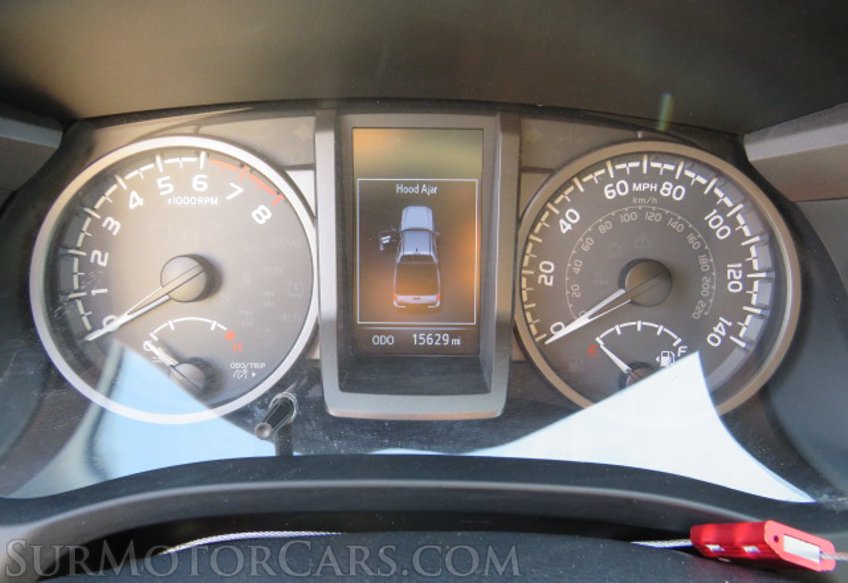 2019 Toyota Tacoma - Image 34