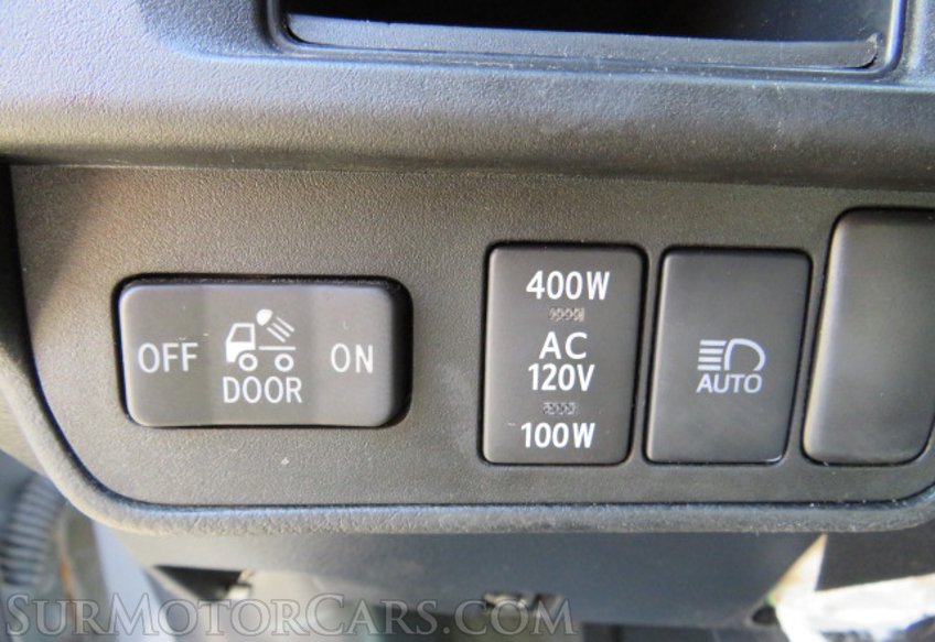 2019 Toyota Tacoma - Image 40