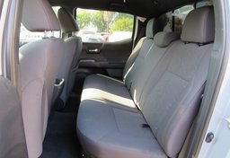 2019 Toyota Tacoma - Image 30