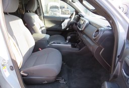 2019 Toyota Tacoma - Image 27