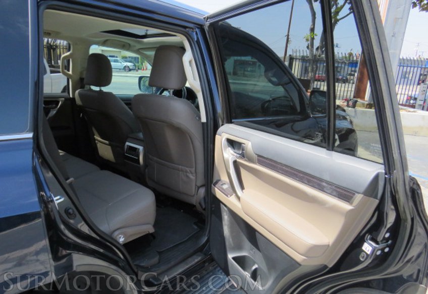 2021 Lexus GX - Image 27