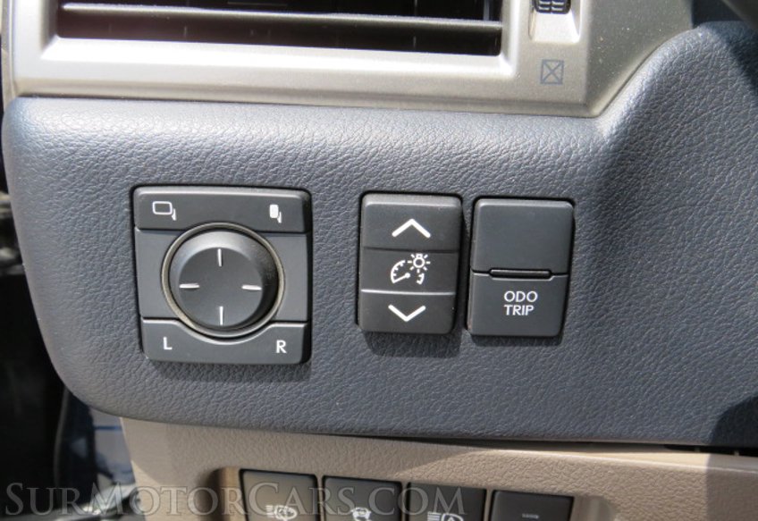 2021 Lexus GX - Image 54