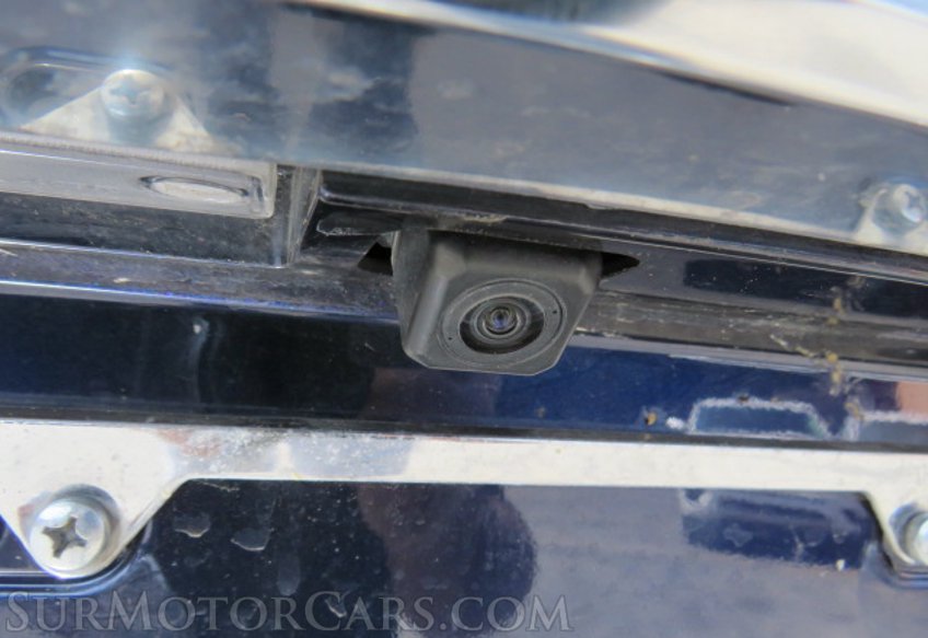 2021 Lexus GX - Image 18