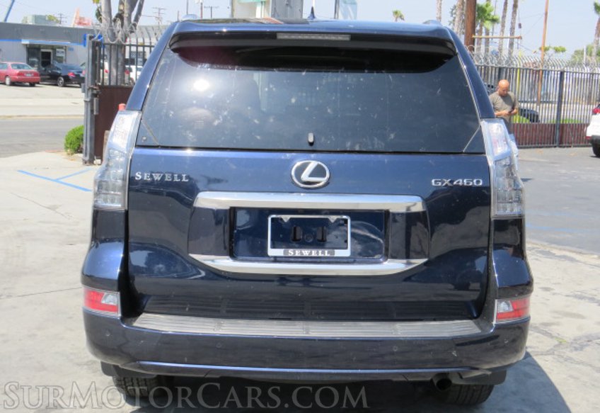 2021 Lexus GX - Image 11