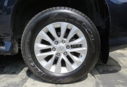 2021 Lexus GX - Image 19