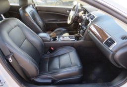 2014 Jaguar XK - Image 23