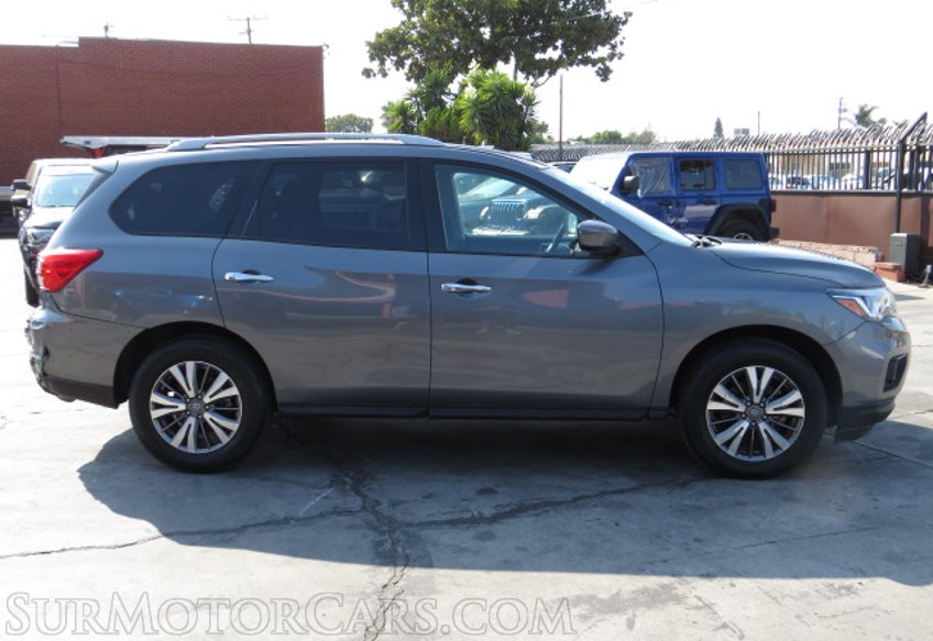 2019 Nissan Pathfinder - Image 5