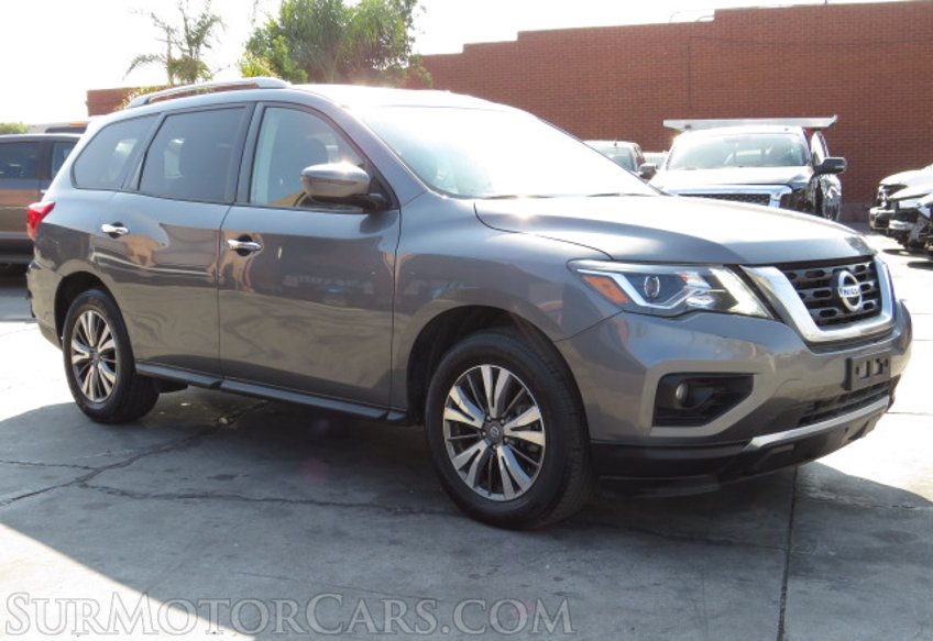 2019 Nissan Pathfinder - Image 2