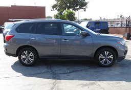 2019 Nissan Pathfinder - Image 5