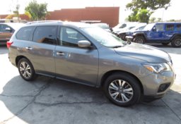 2019 Nissan Pathfinder - Image 4