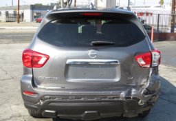 2019 Nissan Pathfinder - Image 17