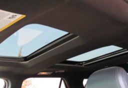 2017 Ford Explorer - Image 31