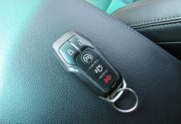 2017 Ford Explorer - Image 46