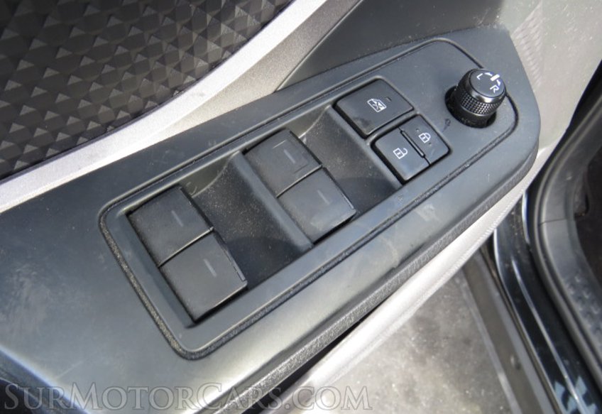 2020 Toyota C-HR - Image 40