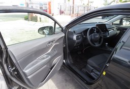 2020 Toyota C-HR - Image 20