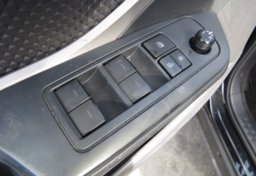 2020 Toyota C-HR - Image 40