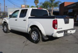 2019 Nissan Frontier - Image 8