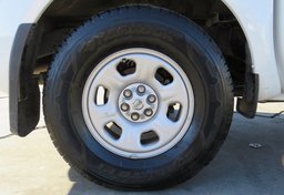 2019 Nissan Frontier - Image 16