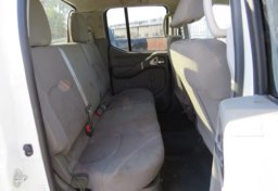 2019 Nissan Frontier - Image 28