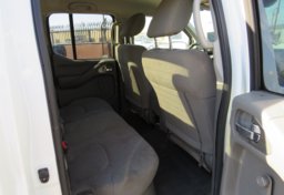 2019 Nissan Frontier - Image 30