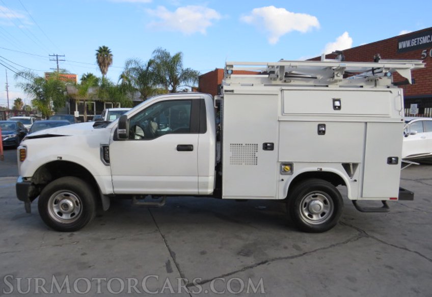 2019 Ford Super Duty F-350 SRW - Image 5