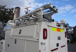 2019 Ford Super Duty F-350 SRW - Image 13