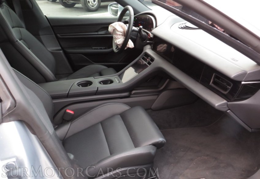 2021 Porsche Taycan - Image 27