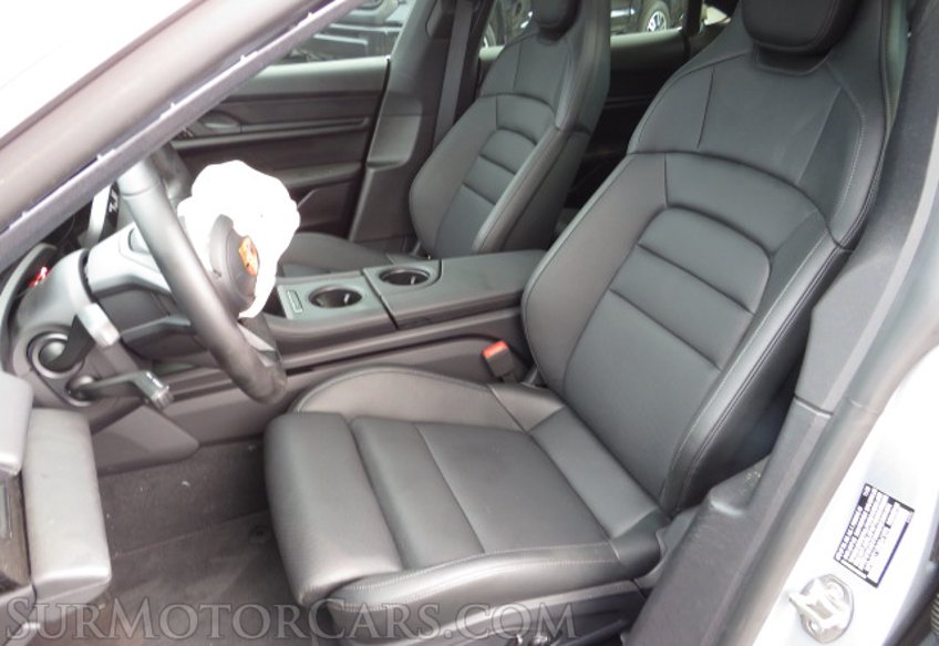 2021 Porsche Taycan - Image 26