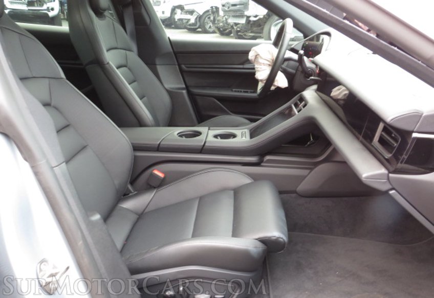 2021 Porsche Taycan - Image 25